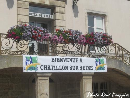 -Le restaurant "le sabot de Vénus" à Bure les Templiers