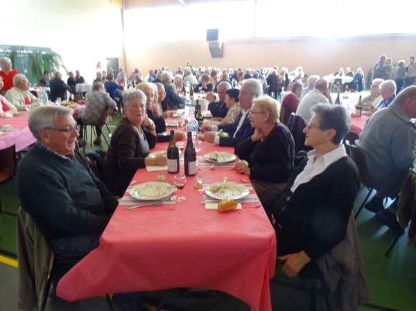 Le repas des Séniors de Châtillon sur Seine 2016, a eu un grand succès....