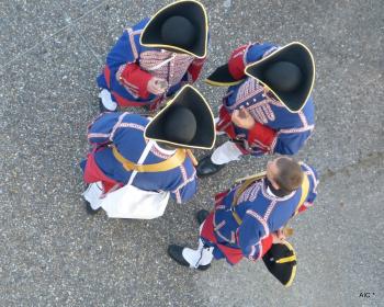 4.22 Les trois tricornes étaient quatre...