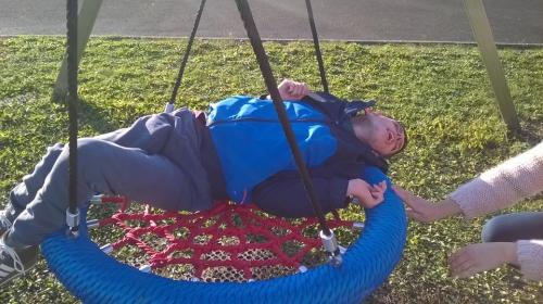 Balançoire pour les jeunes de l'I.M.E Vallée de l'Anjou à Vernantes 05/11/20