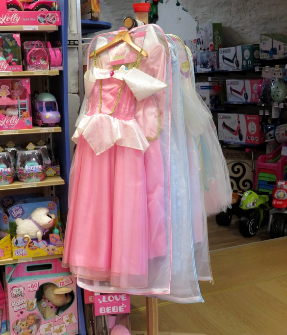 La boutique King-Jouet de Châtillon sur Seine, c'est une caverne d'Ali Baba pour les enfants...et les adultes !