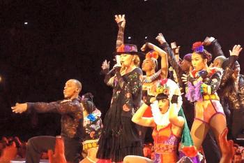 Rebel Heart Tour - 2015 12 09 Paris (17)