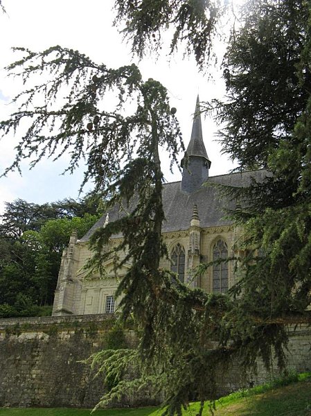 Chateau-d-USSE---Collegiale-et-jardins 0908