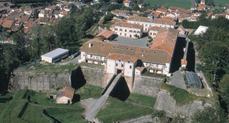 La cidatelle St Jean Pied de Port - Mendiguren 