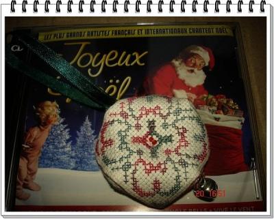 Biscornu N° 243