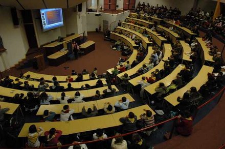 Lourdes : Hémicycle