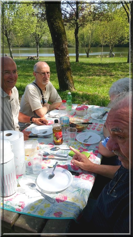 906 - Suite9 : -Notre Chemin vers St Jacques de Compostelle à travers ses anecdotes-