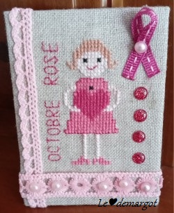 ATC brodée Octobre rose 2024