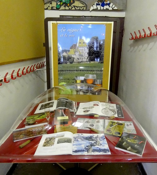 Une exposition sur la vigne à la Bibliothèque Municipale de Châtillon sur Seine