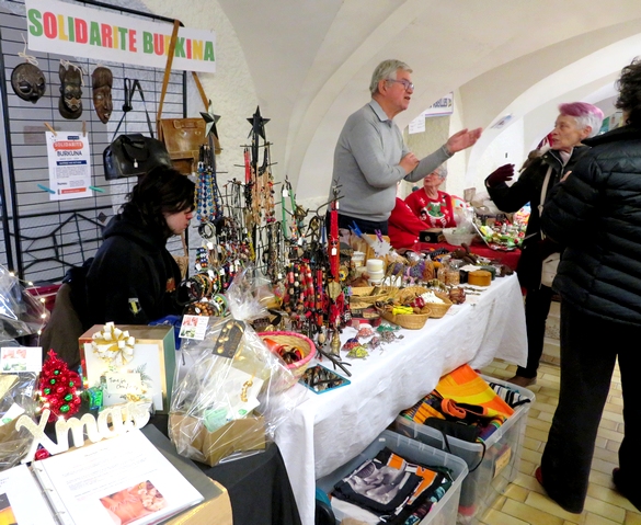 Le Marché de Noêl  du Zonta Club Châtillonnais a eu lieu les 2 et 3 décembre 2023, salle des Bénedictines