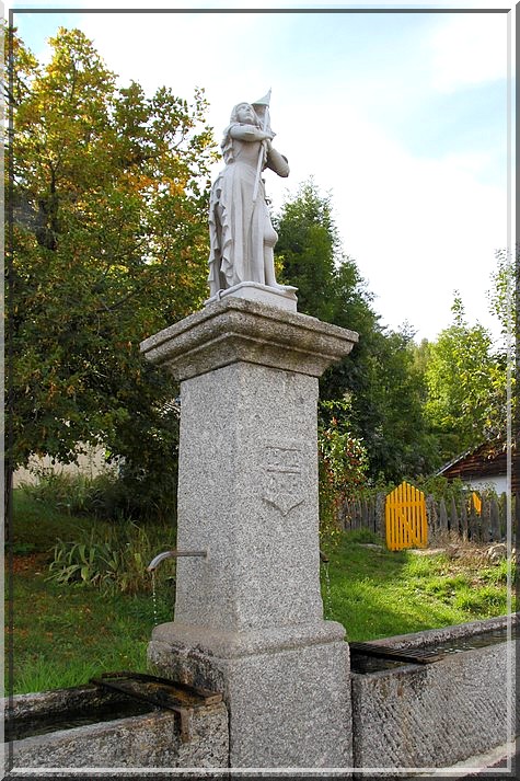 997 - Ferrières-Saint-Mary (15) ; Viaduc de Garabit (15) ; Rimeize (48) ; Fontans (48)