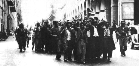 arrestation de masse à Philippeville après les évenements du 20 août 1955