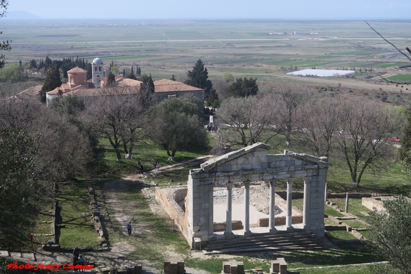 De Vix à Apolonia d'Illyrie, un parcours  belles découvertes pour Jenry Camus...