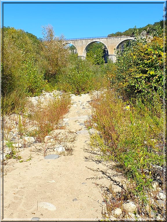 1003 - Traversée de l’Ardèche : Vogüé (07)