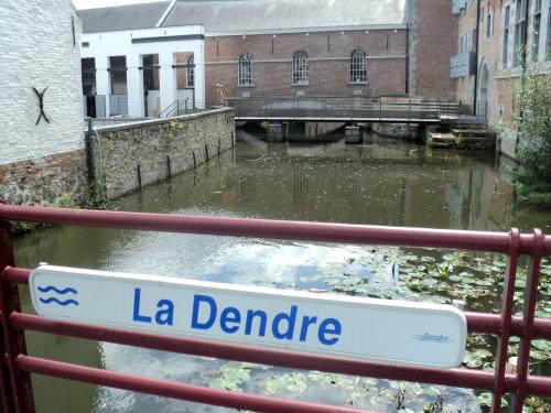 * Excursion à Lessines