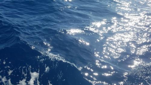 Le balcon posé sur la mer (12) entre Μύκονoς et Πάρος. Le balcon du Lundi de Pâque