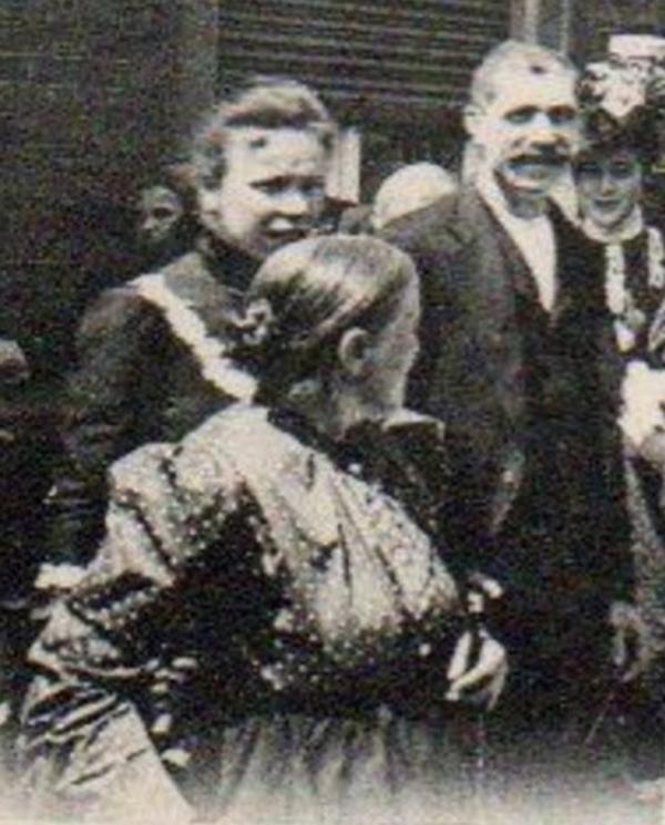 Eloi Joseph Antoine et Zoée Joséphine Mombret 