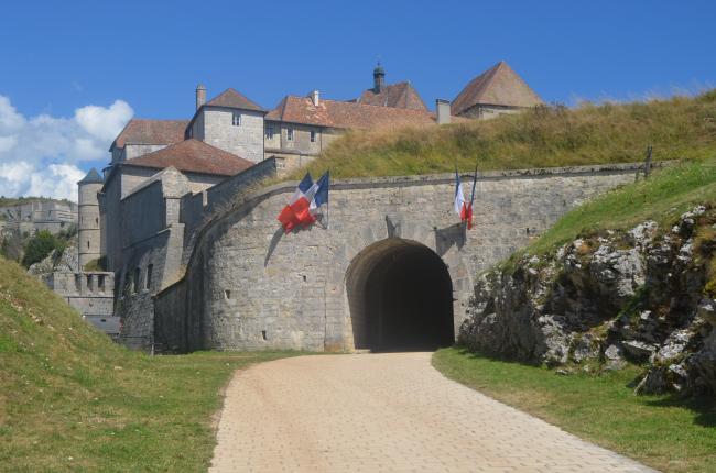 Vacances jurassiennes avec Arlette : visite du château de Joux