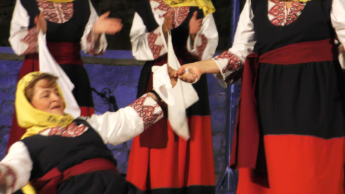 Le balcon posé sur la mer (41-2) à Χίος. Le balcon dansant 3. Ικαρία & Πελοπόννησος