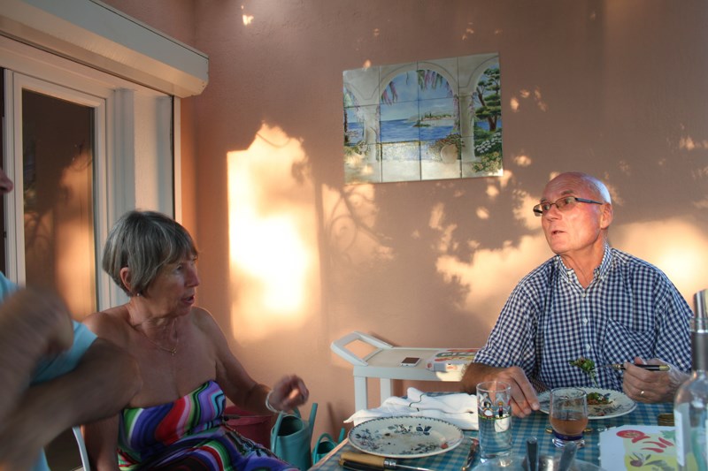 766 - Entrecasteaux,  en famille, entre amis ! 