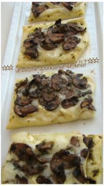 FEUILLETÉE,CHÈVRE ET CHAMPIGNONS AIL ET PERSIL