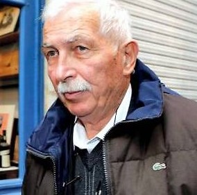 Comment un pédophile peut-il entraîner des jeunes filles ?