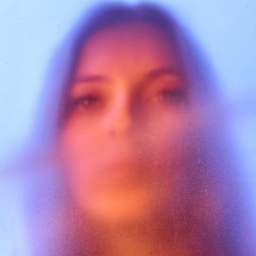 Jade Bird en voiture avec le clip d'I Get No Joy