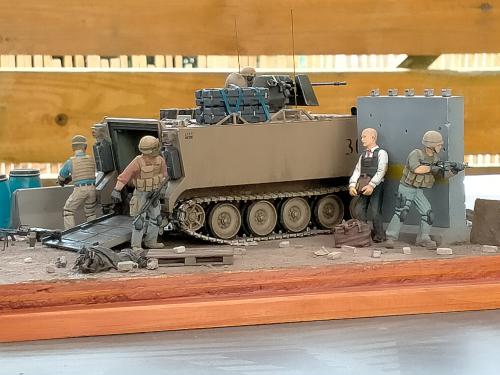 Diorama au 1/35 : sauvetage de VIP en Irak