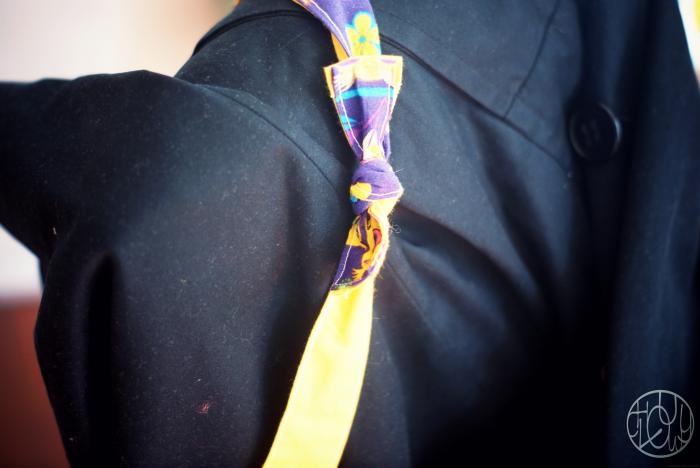 Un mini sac à main besace...