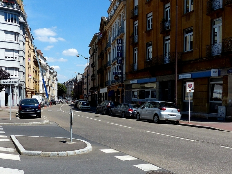 Metz / La rue Ausone dans le quartier Impérial...