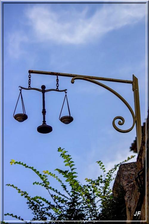 1010 - Vaison-la-Romaine dans le Vaucluse (84)
