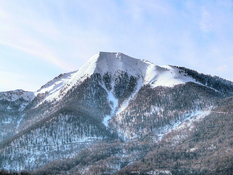 Pic de Cagire (1912 m), vue de la face est à partir du hameau de Cazaril - Razecueillé - 31