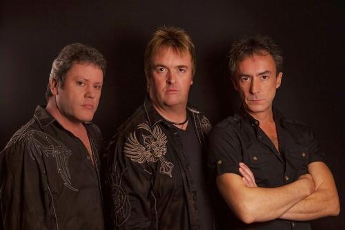 THREE LIONS_Band 2014