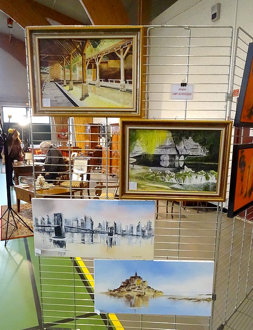 Quelques peintres de la Section-Peinture des Amis du Châtillonnais ont exposé au Salon des Antiquaires 2016 du Lions Club Châtillonnais