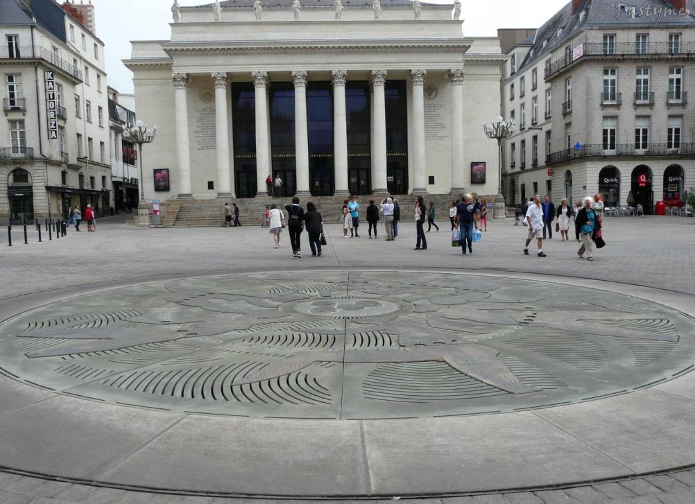 NANTES, la place Graslin