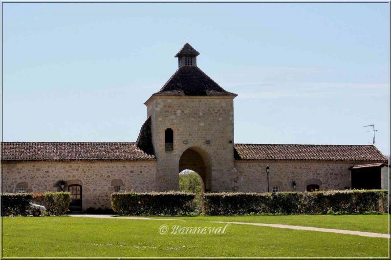 Pigeonnier-porche Abbaye de Flaran Gers
