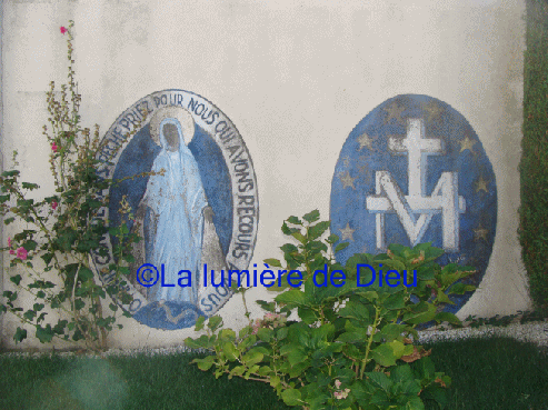 Lourdes : Le musée de la médaille miraculeuse
