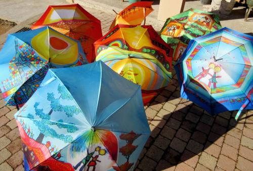 Trop beaux ! ! ! Parapluies ou ombrelles - suite ! 