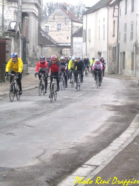 Le Rallye Londres-Cannes s'est arrêté à Vanvey