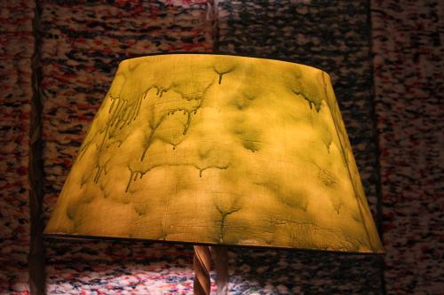 Le lamp'à'grand-mère: abat-jour coulant