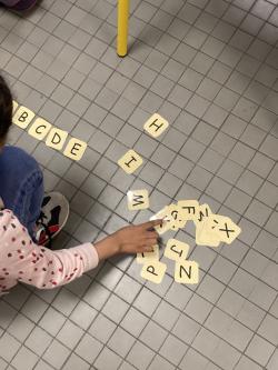 reconstituer l'alphabet 
