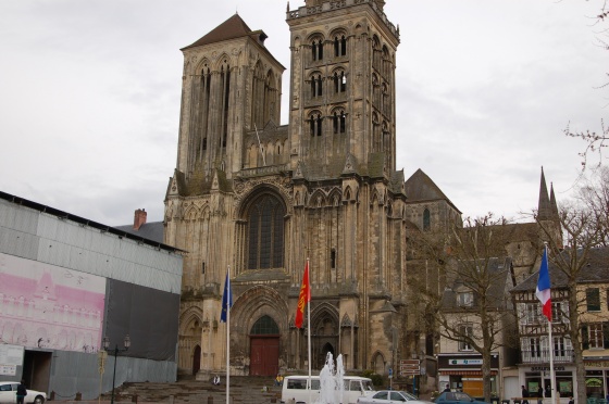 Lisieux : La cathédrale Saint Pierre