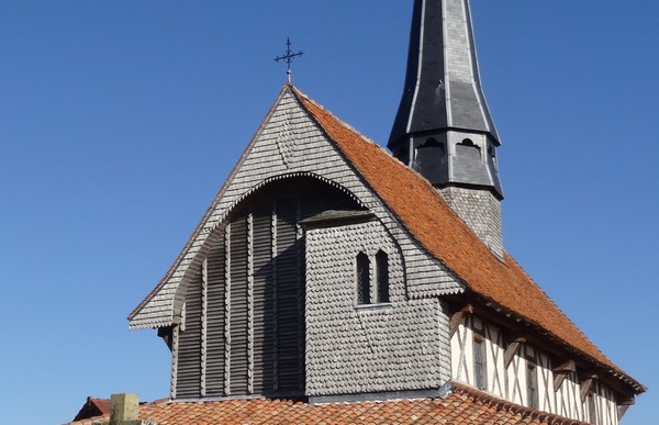L'église à pans de bois de l'Exaltation de la Sainte Croix,à Bailly le Franc (Aube)