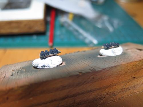 En images : la peinture des véhicules au 1/700
