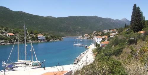 De MONEMVASIA à GERAKAS