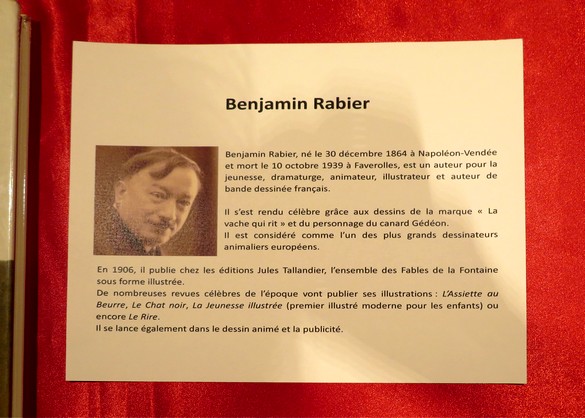 Une superbe exposition de livres de contes a eu lieu à la médiathèque Victorine de Chastenay