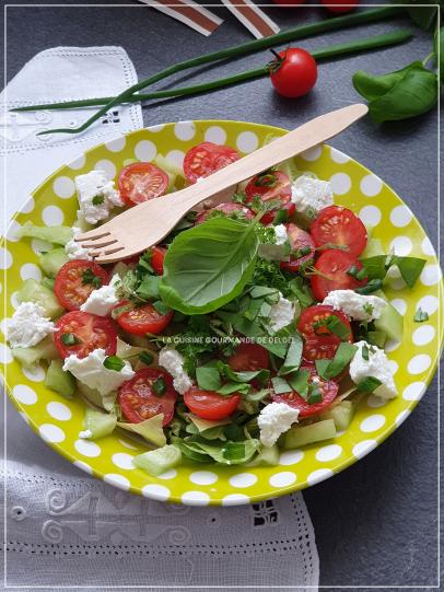 SALADE  AUX HERBES FRAICHES