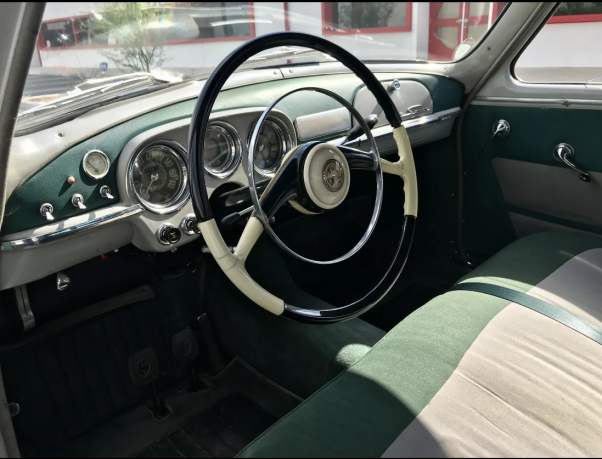 ALFA ROMEO 1957  1900 SUPER 