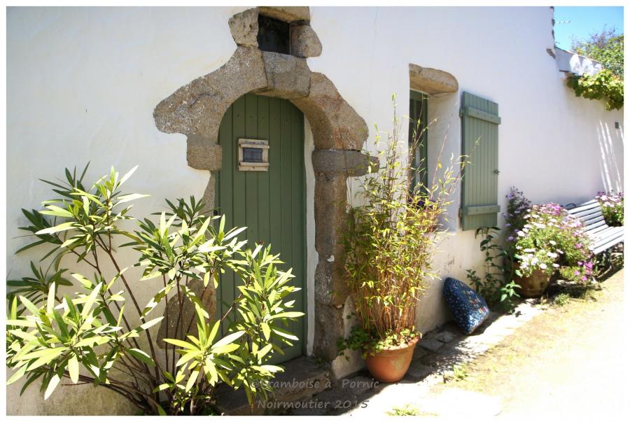 Noirmoutier, quartier historique et Crêperie le PALAIS 