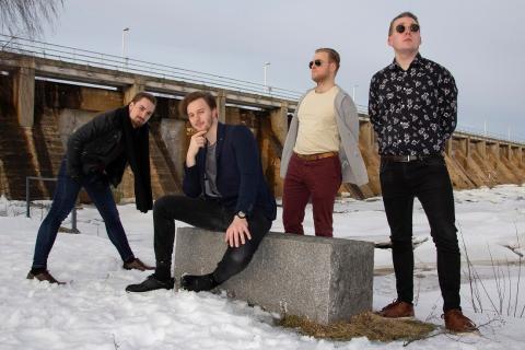 STANDARD HUMAN EXPERIENCE - Les détails du premier album Never Belong